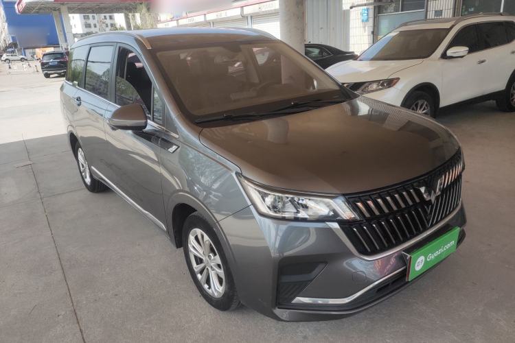 Used Wuling Jiachen 2022 1.5T Manual Light Enjoyment Dynamic Version Front Right 45 Deg