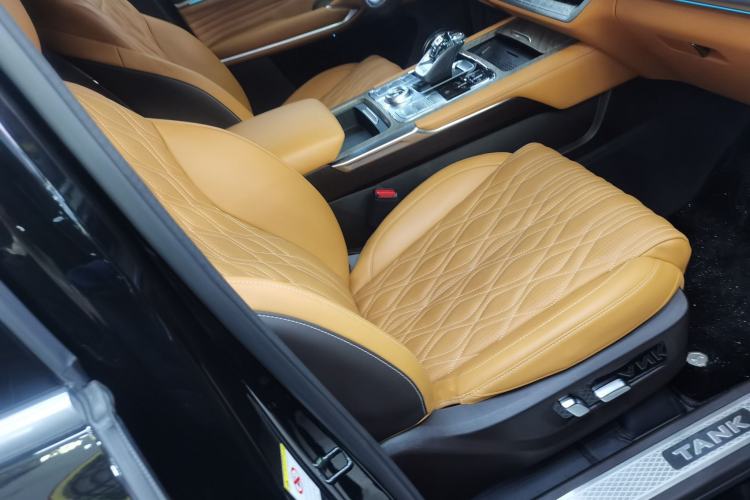 Used Tank 500 New Energy 2023 Hi4-T Right Front Seat