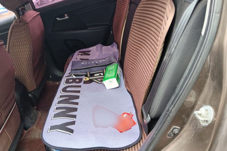 Used Kia Sportage R 2012 2.0L Manual Two-Wheel Drive GL Trim
