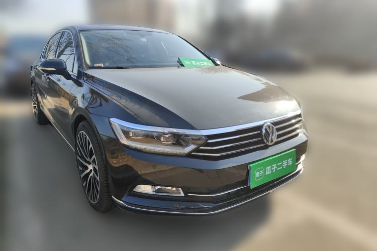 Used Volkswagen Magotan 2018 Facelift 380TSI DSG Luxury Version Front Right 45 Deg
