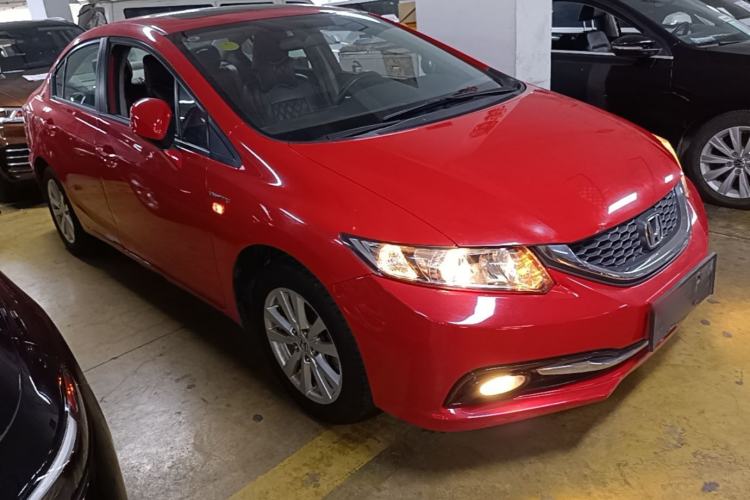 Used Honda Civic 2014 1.8L automatic comfort version
