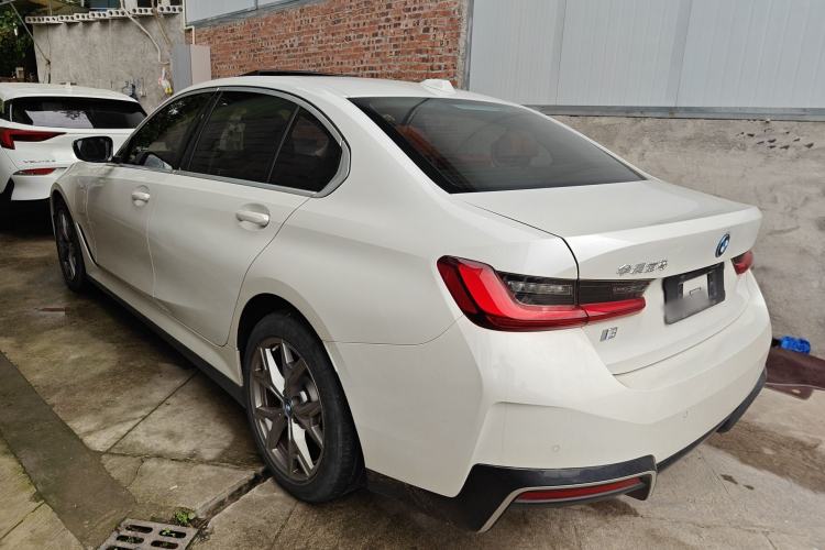 Used BMW i3 2022 eDrive 35 L
