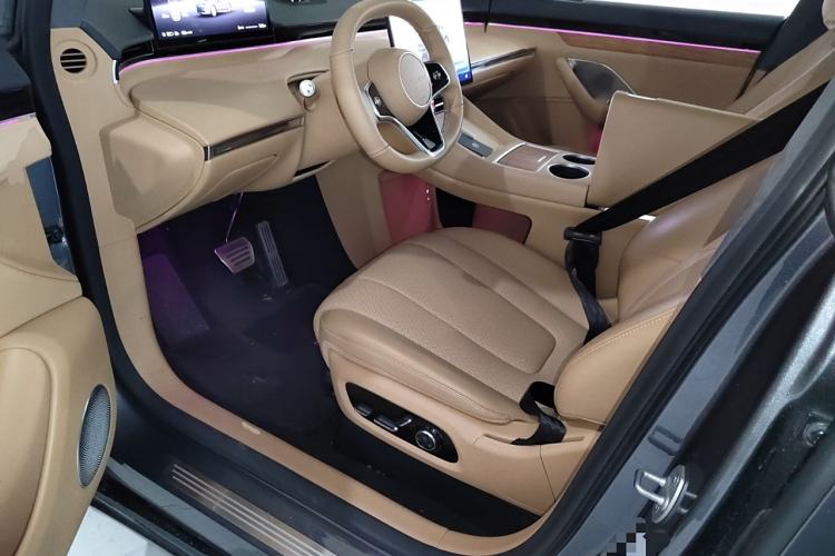 Used Hima Luxeed R7 2024 All-Electric 736 km Ultra Driver Seat