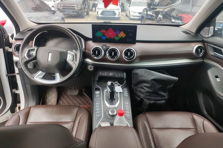 Used Wey VV6 2020 2.0T Four-Wheel Drive Zhiyu+ Center Console