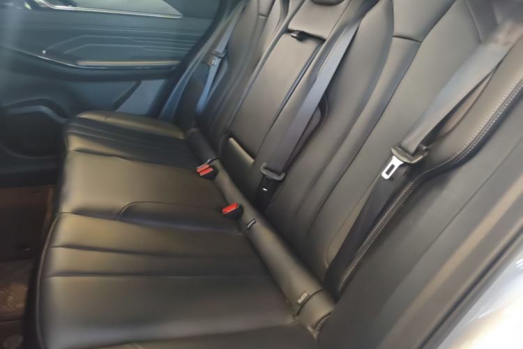 Ojetý Dongfeng Aeolus Mage 2023 DH-i 1.5T Prestige Edition