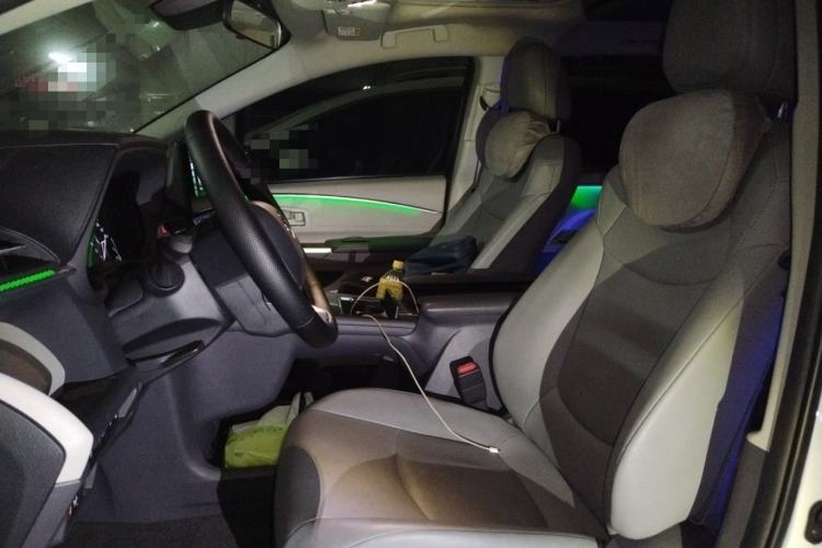 Used Toyota Granvia 2024 2.5L Hybrid Comfort Edition Left Front Seat