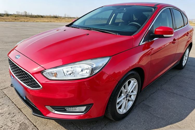 Used Ford Focus 2017 Hatchback EcoBoost 125 Automatic - Ultra-Powerful Style Edition with Smart Drive Features