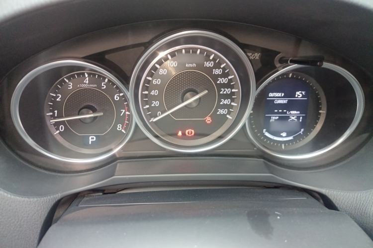 Used Mazda Atenza 2015 2.0L Blue Sky Luxury Edition
