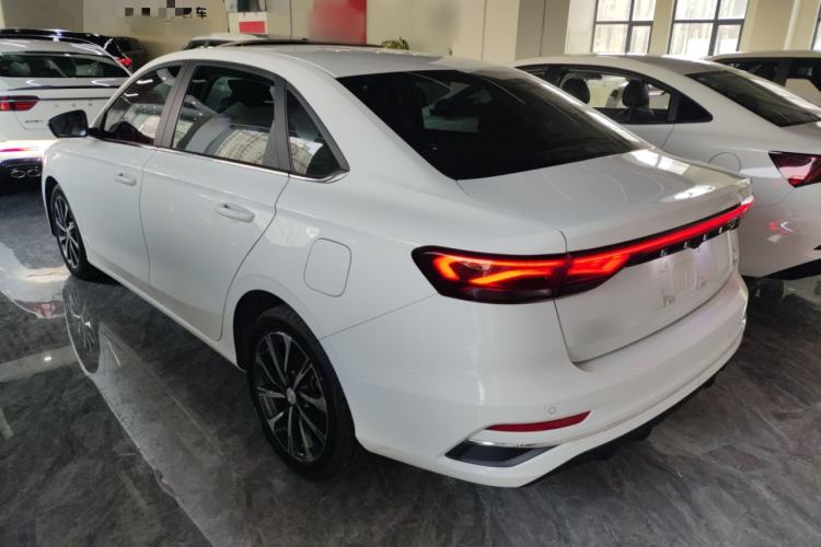 Used Geely Auto Emgrand 2025 4th Generation 1.5L CVT Flagship Version
