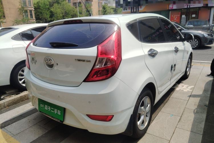 Used Hyundai Verna Ray 2014 1.4L Automatic GLX Rear Right 45 Deg