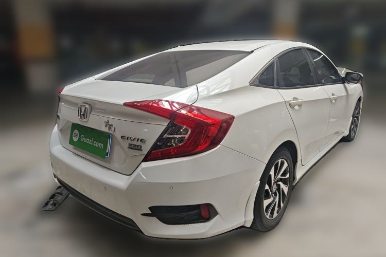 Used Honda Civic 2016 220TURBO CVT Luxury Edition Rear Right 45 Deg