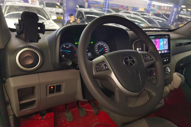 Used JAC Sunray 2022 2.0T Fuel-Efficient King PLUS Express Version Mid-axle 5-6 Seats HFC4DB3-2E4