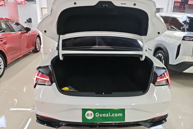 Used Hyundai Elantra 2022 1.5L CVT LUX Prestige Edition