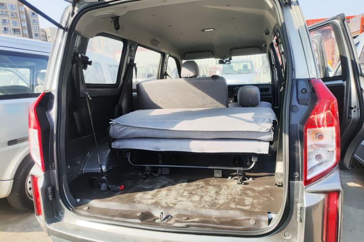 Used Wuling Hongguang PLUS 2019 1.5T Manual Standard Version 7 Seats
