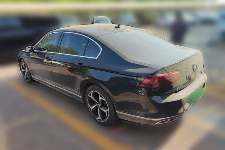 Used Volkswagen Magotan 2023 2 Million Units Commemorative Edition 330TSI DSG Luxury Version Rear Left 45 Deg