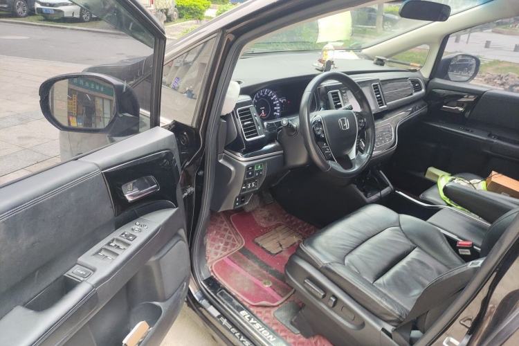 Used Honda Elysion 2019 2.0L Hybrid Luxury Edition
