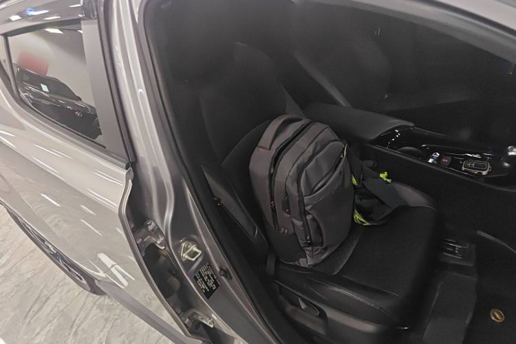 Used Toyota IZOA 2020 2.0L Yichi Version