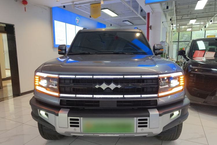 Used Formula Leopard 5 2023 Cloud Ride Flagship Edition Front