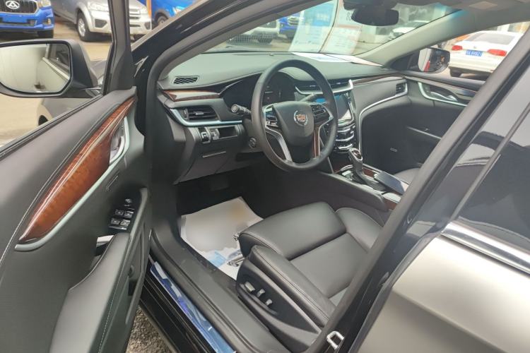 Used Cadillac XTS 2014 28T Luxury Model
