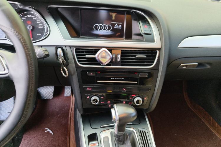 Used Audi A4 2014 40 TFSI allroad quattro plus version