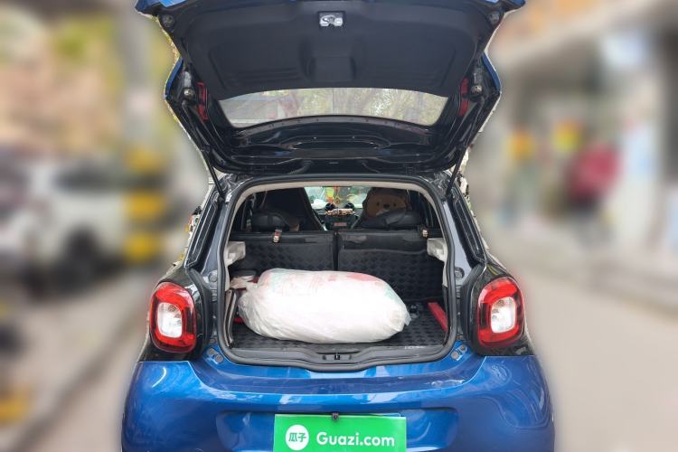 Used smart forfour 2016 1.0L 52 kW Passion Edition
