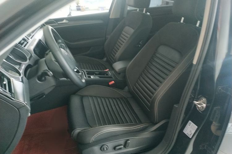 Used Volkswagen Magotan 2020 330TSI DSG Leading Model Left Front Seat