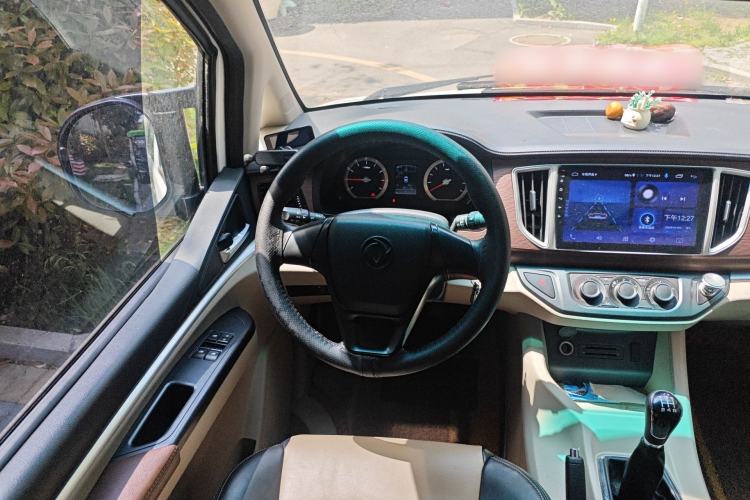 Used FORTHING Lingzhi 2019 M5L 1.6L 7-Seater Base Model China VI Standard
