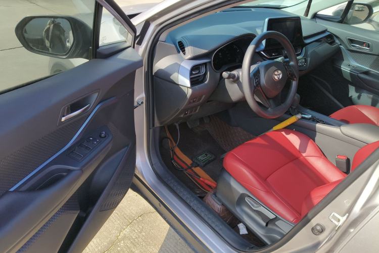 Used Toyota IZOA 2022 Dual-Motor 2.0L Yi Xing Edition
