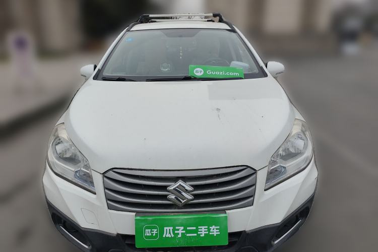 Used Suzuki S-Cross 2015 1.6L CVT Two-Wheel Drive Entry-Level Trim
