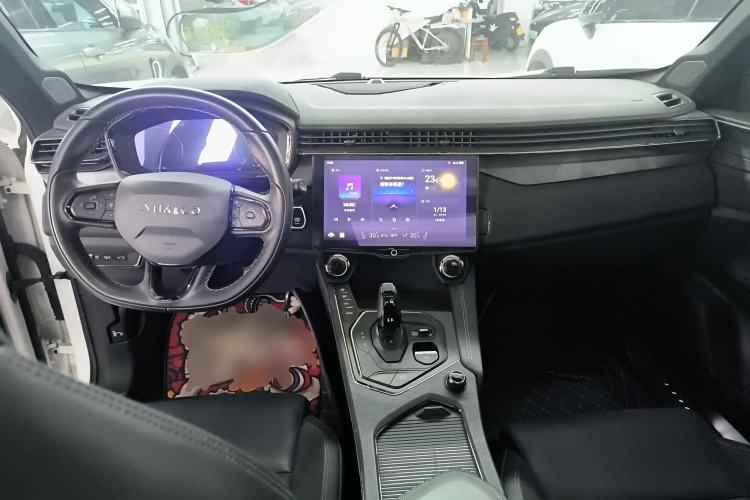 Used Lynk & Co 01 EM-P 2021 1.5TD PHEV Halo Interior 2