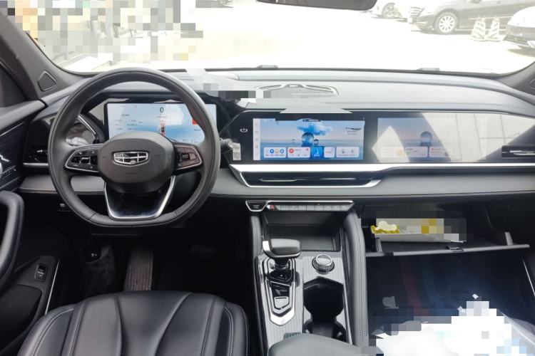 Used Geely Auto Monjaro L 2024 2.0TD DCT EVO Two-Wheel Drive Prestige Version Center Console