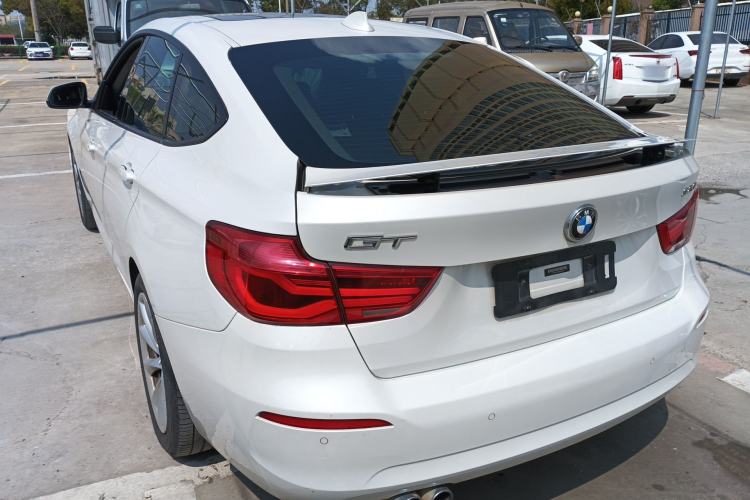 Used BMW 3 Series GT 2018 320i Sport Edition