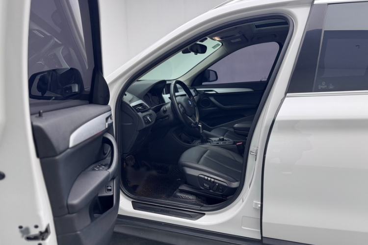 Used BMW X1 2018 sDrive20Li Leading Model