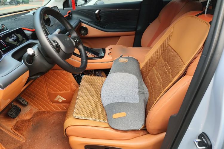 Used AION V 2024 Aion Tyrannosaurus 650 Smart Luxury Edition