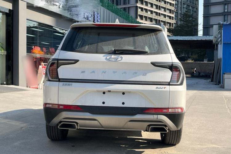 Used Hyundai Santa Fe 2023 Traveler 380T GDi Automatic Two-Wheel Drive GLX Elite Edition
