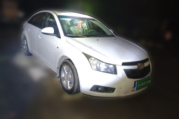 Used Chevrolet Cruze 2012 1.8L SE AT Front Right 45 Deg