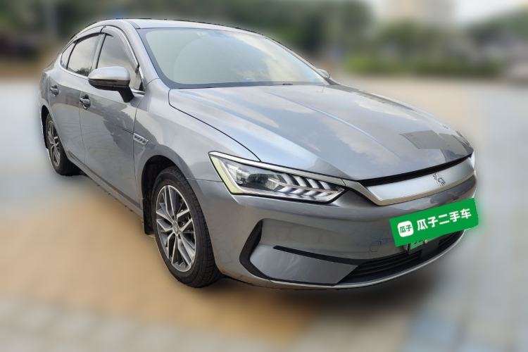 Used BYD Qin PLUS 2021 EV 500KM Luxury Model Front Right 45 Deg