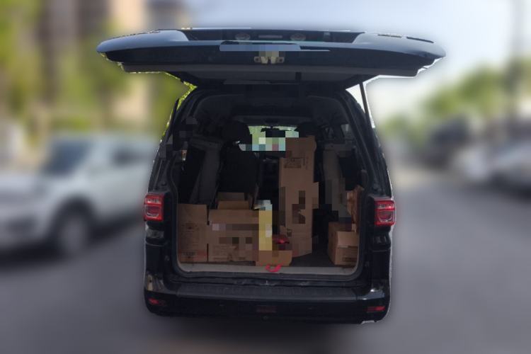 Used FORTHING Lingzhi 2020 M5L 1.6L Luxury 7-Seater Trunk