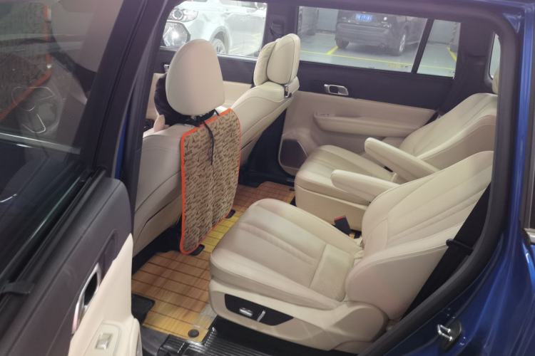Used Li Auto ONE 2020 Extended-Range 6-Seater Version Left Rear Seat