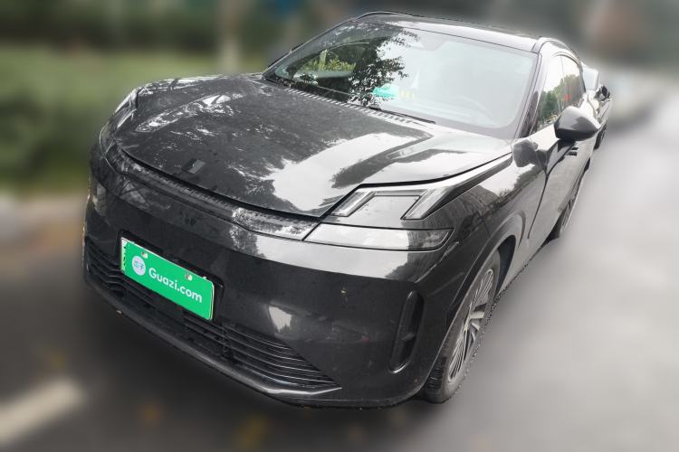 Used Lynk & Co 08 EM-P 2025 120km Long-Range Halo