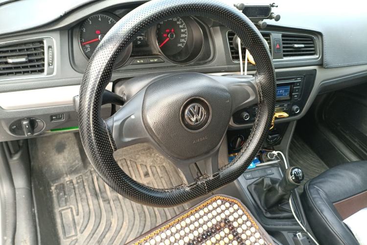 Used Volkswagen Lavida 2017 1.6L Manual Fashion Edition
