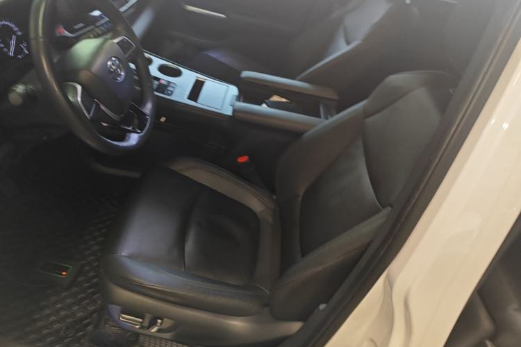 Used Toyota SIENNA 2021 2.5L Hybrid Premium Edition Left Front Seat