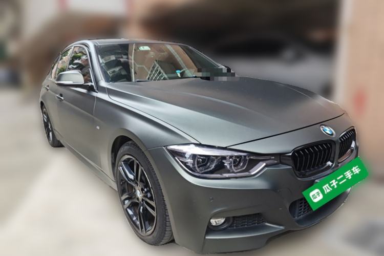 Used BMW 3 Series 2019 320i M Sport Package Front Right 45 Deg