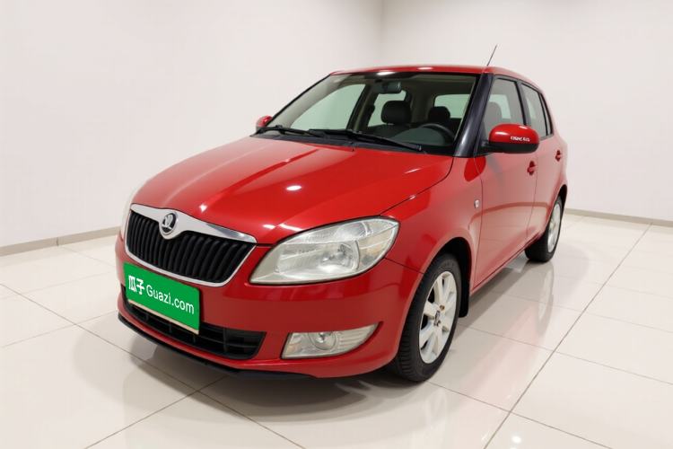 Used Skoda Fabia 2014 1.4L Automatic Crystal Edition