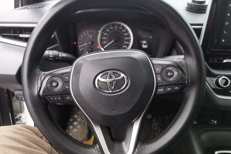 Used Toyota Levin 2019 185T CVT Luxury Edition China VI Standard Steering Wheel