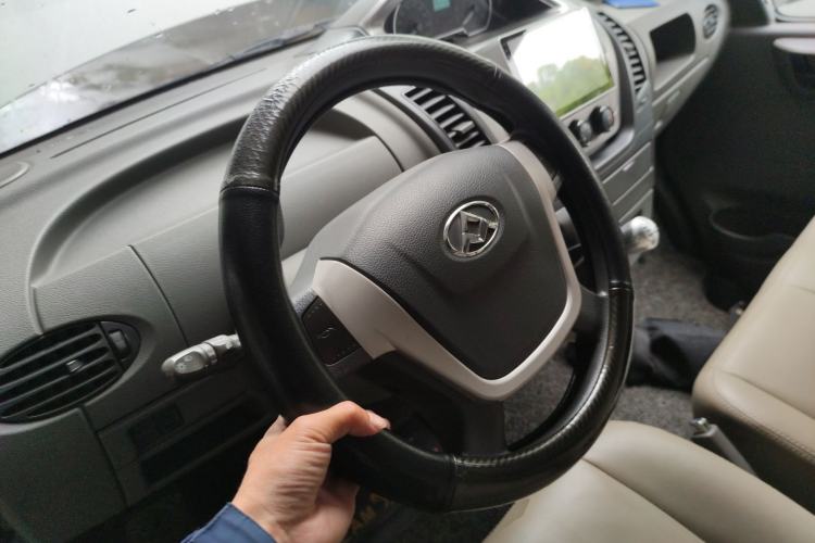 Used SAIC MAXUS Xintu V80 