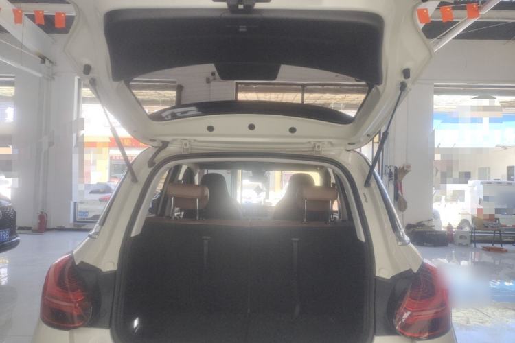 Used Wuling Bingo 2023 333 km Lingxi Connected+ Version Trunk