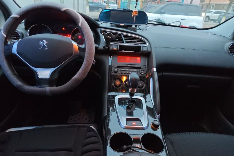 Used Peugeot 3008 2015 2.0L Automatic Classic Edition