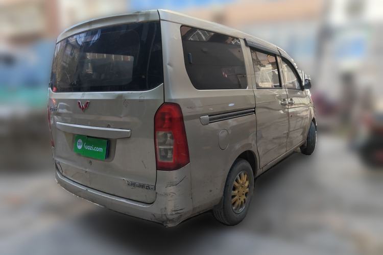 Used Wuling Rongguang V 2015 1.2L Base Version
