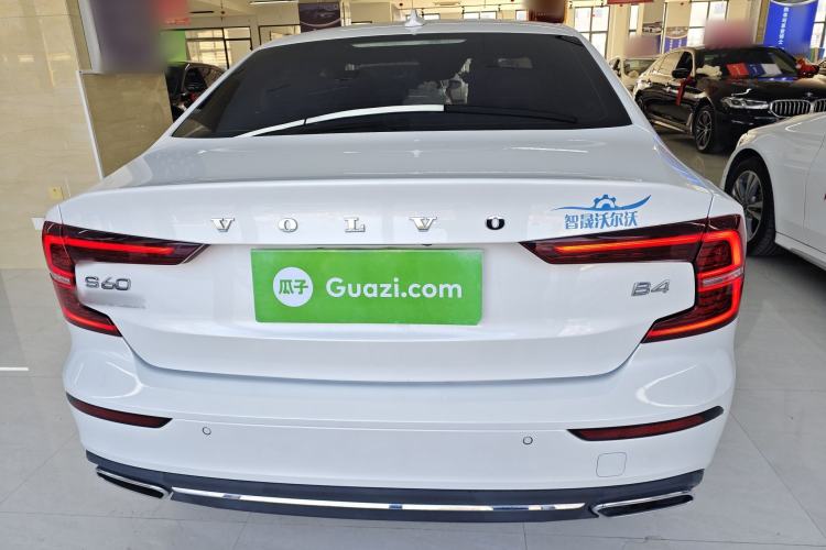 Used Volvo S60 2022 B4 Zhiyuan Luxury Edition